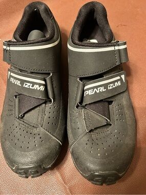 New Pearl Izumi X-Alp Divide Black Cycling Shoes Women’s 36 (US 5.5)